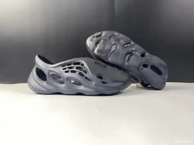 hype RNNR Adidas Mineral Blue GV7903 Yeezy Foam 0515